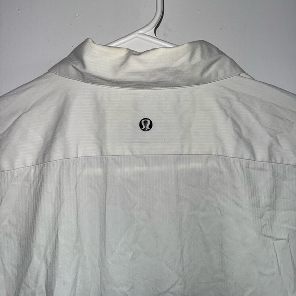 Lululemon long sleeve button down shirt size L for men’s - Picture 4 of 7